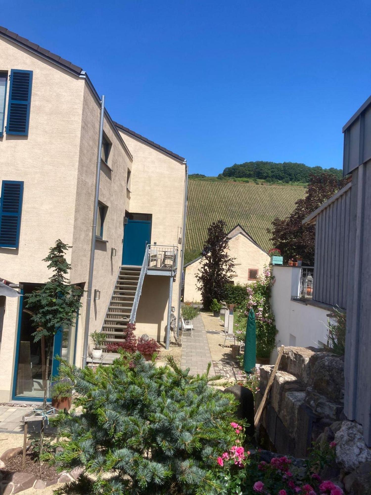 Querhaus Kanzem Bagian luar foto