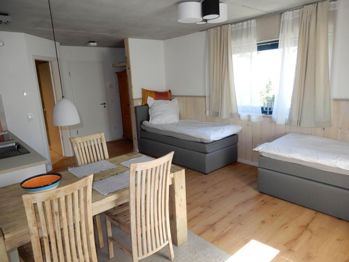 Querhaus Kanzem Bagian luar foto